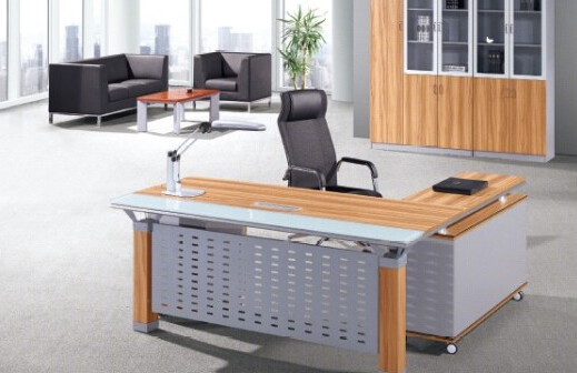 青島辦公家具班臺的材質都有哪些？