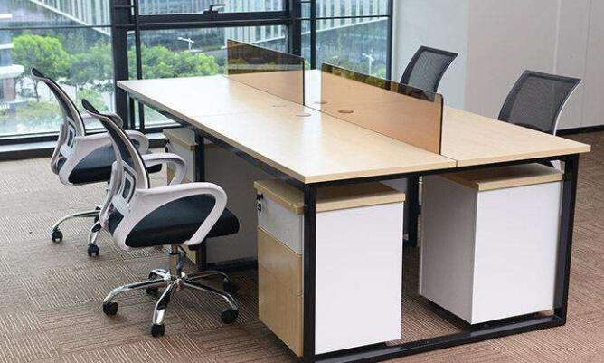 什么材質的青島辦公桌椅比較好