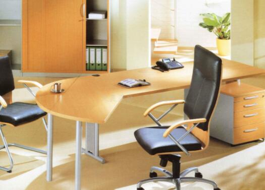 青島辦公家具廠家哪家質(zhì)量好?